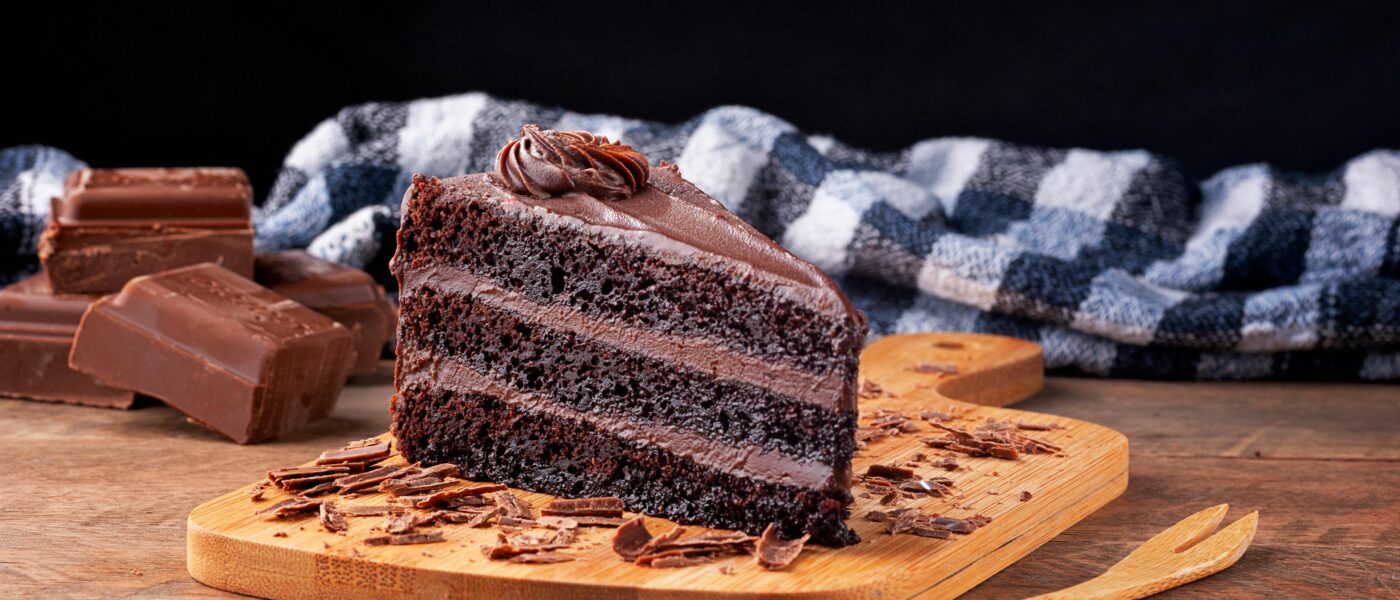 4 Secrets for Eggless Moist Chocolate Cake Recipe: Soft and Rich